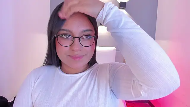 ellamontoya online show from January 11, 4:48 am