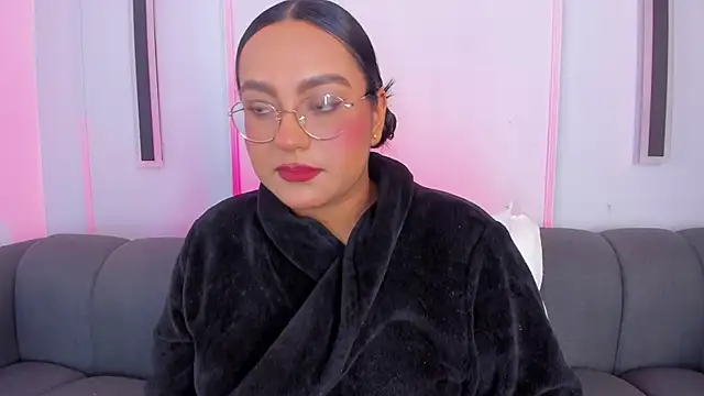 ellamontoya online show from November 24, 11:54 am