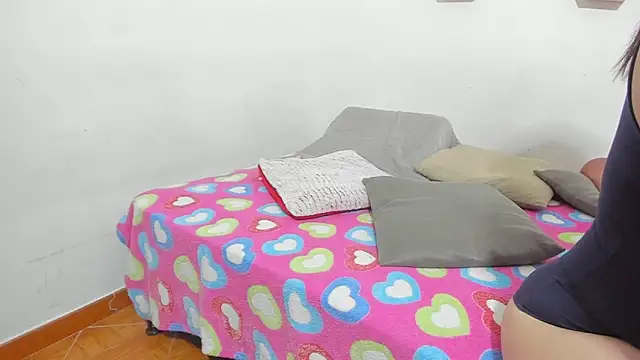 Snapshot of clarise_cooper chatting on November 21, 8:02 am clarise cooper online show from November 21, 8:02 am