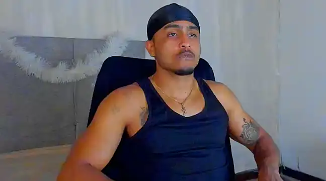 Snapshot of Mateo_Reales chatting on December 29, 6:35 am Mateo Reales online show from December 29, 6:35 am