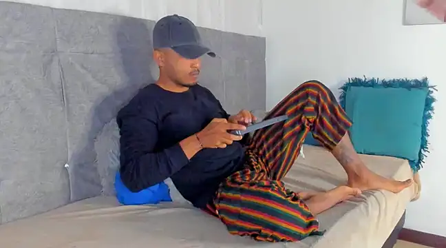 Snapshot of Mateo_Reales chatting on January 18, 4:15 am Mateo Reales online show from January 18, 4:15 am