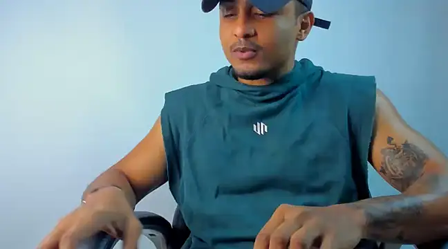 Snapshot of Mateo_Reales chatting on March 10, 4:17 am Mateo Reales online show from March 10, 4:17 am