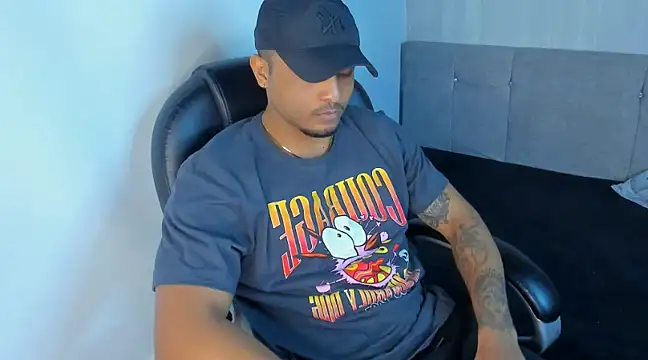 Snapshot of Mateo_Reales chatting on March 22, 4:56 am Mateo Reales online show from March 22, 4:56 am