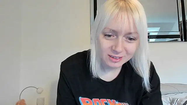 BetterThanYourEx69 online show from January 8, 11:01 am