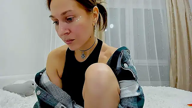 Mona Cruz online show from January 9, 5:26 pm