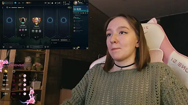 MoonlishSiren online show from November 8, 7:12 pm