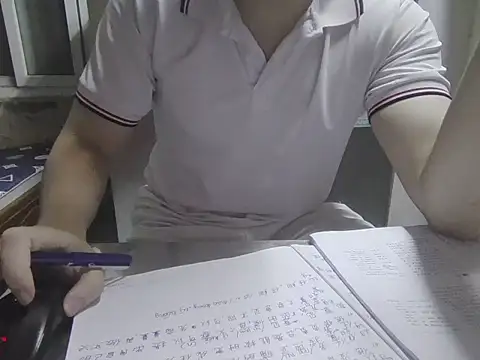 monsterofthetarot online show from April 26, 2:04 pm