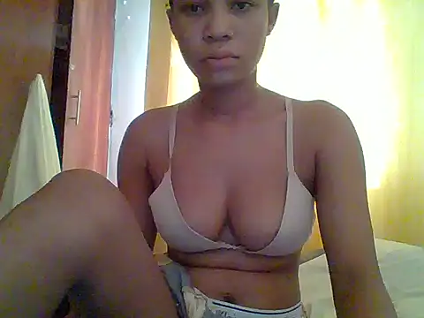 Snapshot of DADDYS_shuga chatting on April 6, 6:03 am DADDYS shuga online show from April 6, 6:03 am