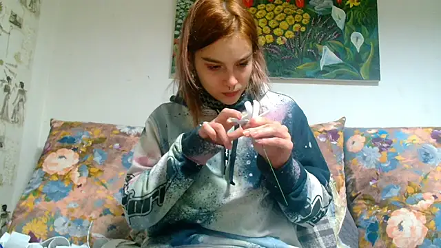 Snapshot of Sophie_Bell chatting on December 27, 7:46 pm Sophie Bell online show from December 27, 7:46 pm