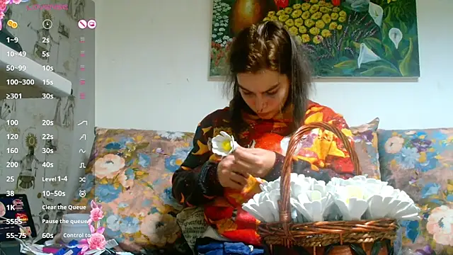 Snapshot of Sophie_Bell chatting on December 28, 8:25 pm Sophie Bell online show from December 28, 8:25 pm