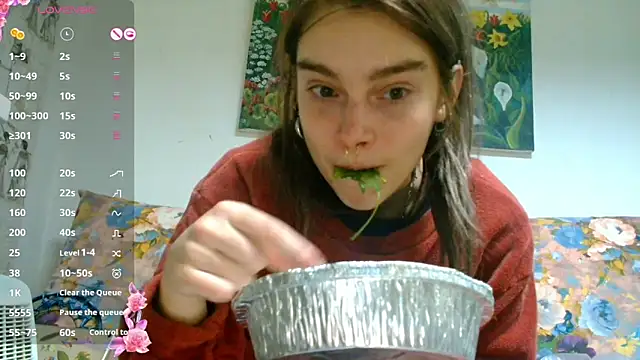 Snapshot of Sophie_Bell chatting on January 8, 8:50 pm Sophie Bell online show from January 8, 8:50 pm