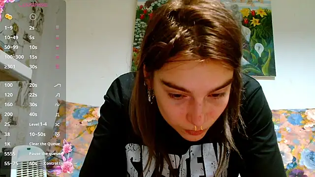 Snapshot of Sophie_Bell chatting on January 8, 11:52 pm Sophie Bell online show from January 8, 11:52 pm
