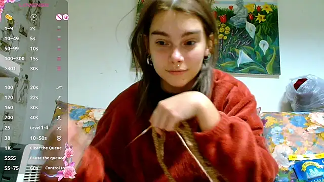 Snapshot of Sophie_Bell chatting on January 10, 8:59 pm Sophie Bell online show from January 10, 8:59 pm