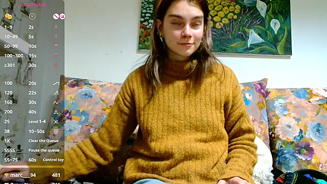 Snapshot of Sophie_Bell chatting on January 22, 8:59 pm Sophie Bell online show from January 22, 8:59 pm