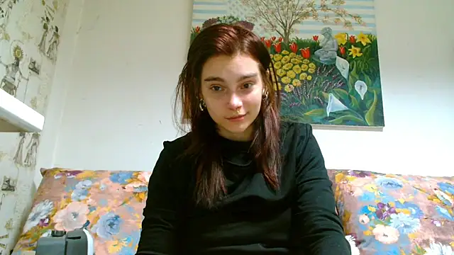 Snapshot of Sophie_Bell chatting on February 23, 9:26 pm Sophie Bell online show from February 23, 9:26 pm