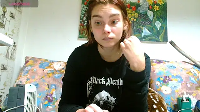 Snapshot of Sophie_Bell chatting on March 14, 4:30 pm Sophie Bell online show from March 14, 4:30 pm