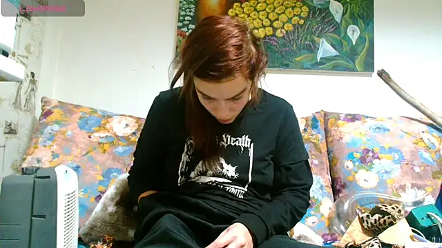 Snapshot of Sophie_Bell chatting on March 14, 10:38 pm Sophie Bell online show from March 14, 10:38 pm