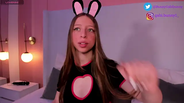 gabi bunny online show from February 28, 5:04 pm