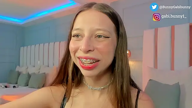 gabi bunny online show from October 15, 5:13 pm