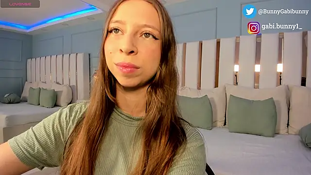 gabi bunny online show from June 11, 5:11 pm