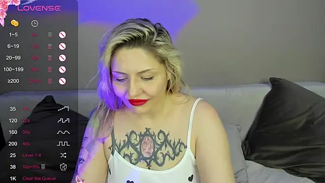 Snapshot of fucking_punishment chatting on February 9, 1:14 pm fucking punishment online show from February 9, 1:14 pm