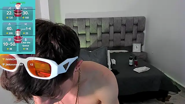 Snapshot of MarcusCollinss_ chatting on December 21, 6:23 pm MarcusCollinss online show from December 21, 6:23 pm