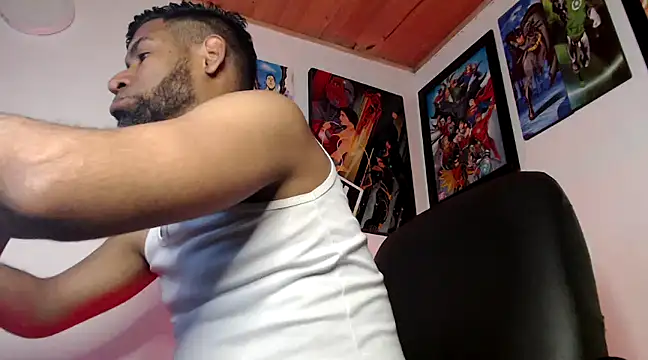 Snapshot of Enriblack92 chatting on December 8, 10:03 pm Enriblack92 online show from December 8, 10:03 pm