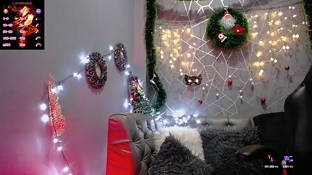 alejandrafitt online show from December 13, 8:15 pm