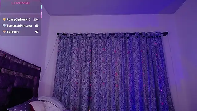 alejandrafitt online show from June 11, 2:44 am