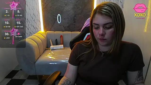 Paula b  online show from April 25, 12:57 am