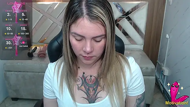 Paula b  online show from July 8, 12:53 pm