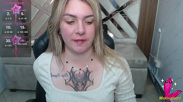 Paula b  online show from July 9, 12:53 pm