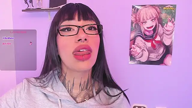 Snapshot of Akari1_Mischief chatting on November 17, 3:12 am Akari1 Mischief online show from November 17, 3:12 am