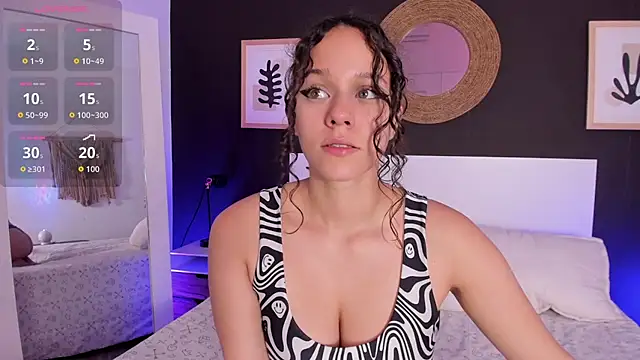 VioletPaket online show from March 17, 11:35 am