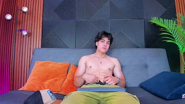 scott brands online show from February 3, 8:57 pm