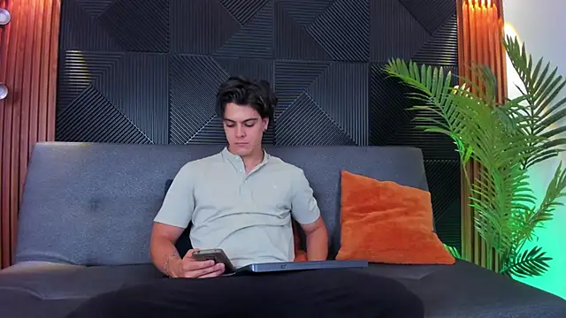 scott brands online show from February 4, 7:55 pm