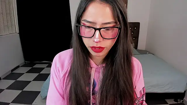 paula kawaiifu  online show from December 5, 2:11 pm