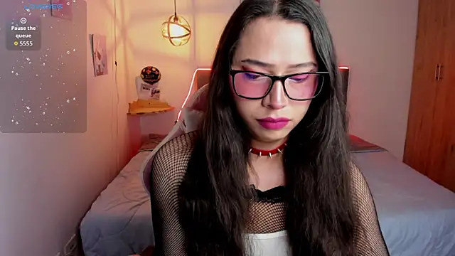 paula kawaiifu  online show from October 24, 2:35 pm