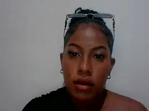 Snapshot of Kitra_New chatting on September 14, 8:02 am Kitra New online show from September 14, 8:02 am