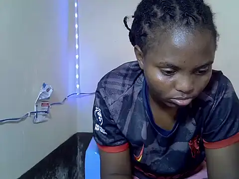 Snapshot of sexy_camara4 chatting on November 15, 5:27 am sexy camara4 online show from November 15, 5:27 am