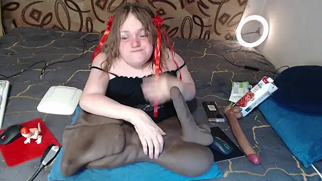 MiniNatalie online show from March 2, 10:27 pm