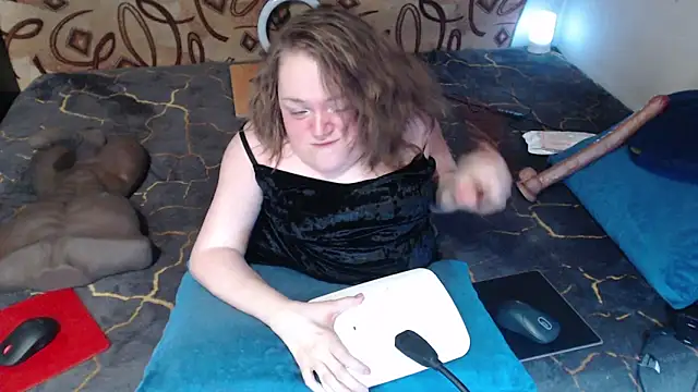 MiniNatalie online show from March 18, 2:04 am