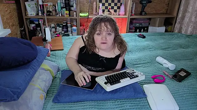 MiniNatalie online show from November 10, 6:34 am