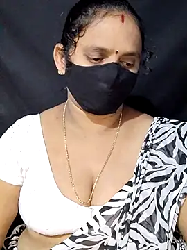 vintage-vibs online show from February 22, 5:46 pm