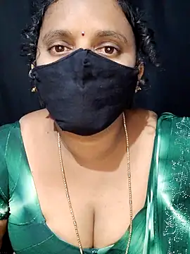 vintage-vibs online show from September 21, 4:52 pm