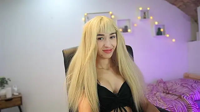 Snapshot of Amai__Liu chatting on October 19, 5:57 pm Amai Liu online show from October 19, 5:57 pm