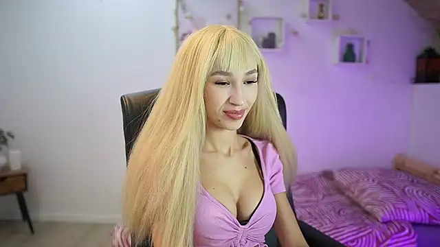 Snapshot of Amai__Liu chatting on November 8, 6:51 pm Amai Liu online show from November 8, 6:51 pm