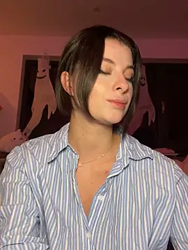 Mia-Minou online show from October 16, 8:32 pm