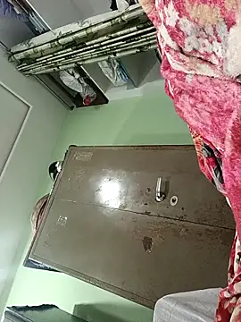 PVNRAO0831 online show from October 18, 3:57 pm