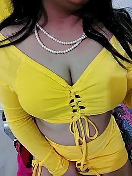 Snapshot of SHUBHI880 chatting on February 14, 9:10 pm SHUBHI880 online show from February 14, 9:10 pm